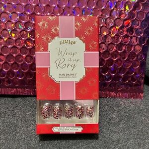 Red Aspen Nail Dashes